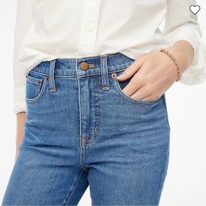 J. Crew Essential Straight Jean in All- Day stretch Size 27